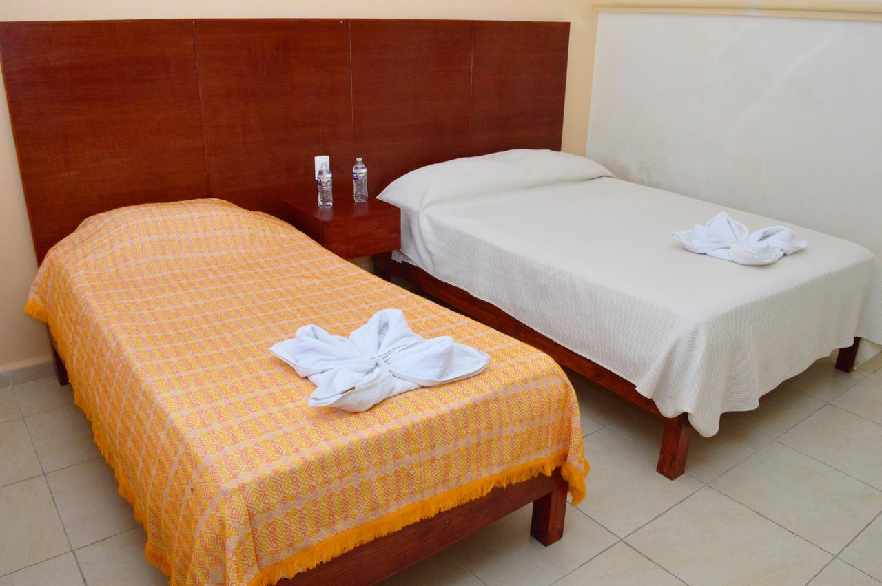 ואיאדוליד Hotel Las Mestizas מראה חיצוני תמונה