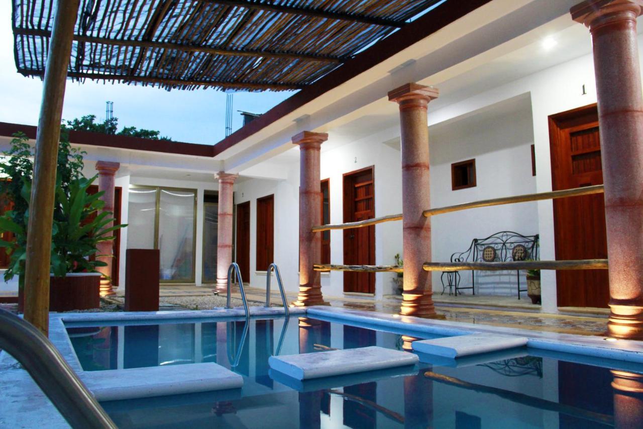 ואיאדוליד Hotel Las Mestizas מראה חיצוני תמונה