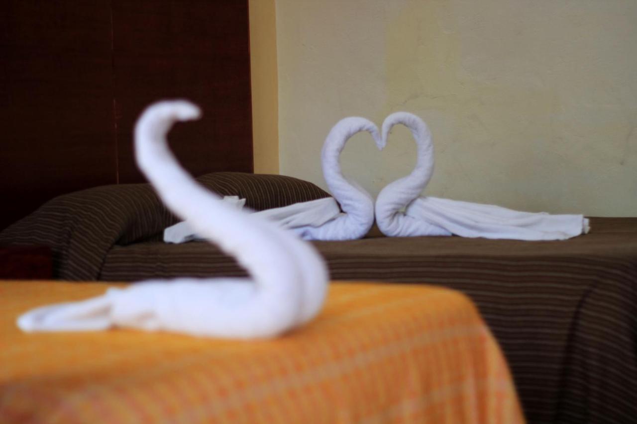 ואיאדוליד Hotel Las Mestizas מראה חיצוני תמונה